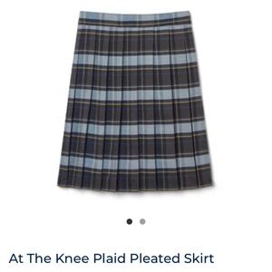 Girls uniforms At the knee Pleated skirt
